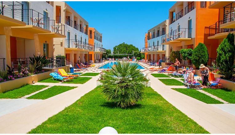 Sunrise Village, Крит